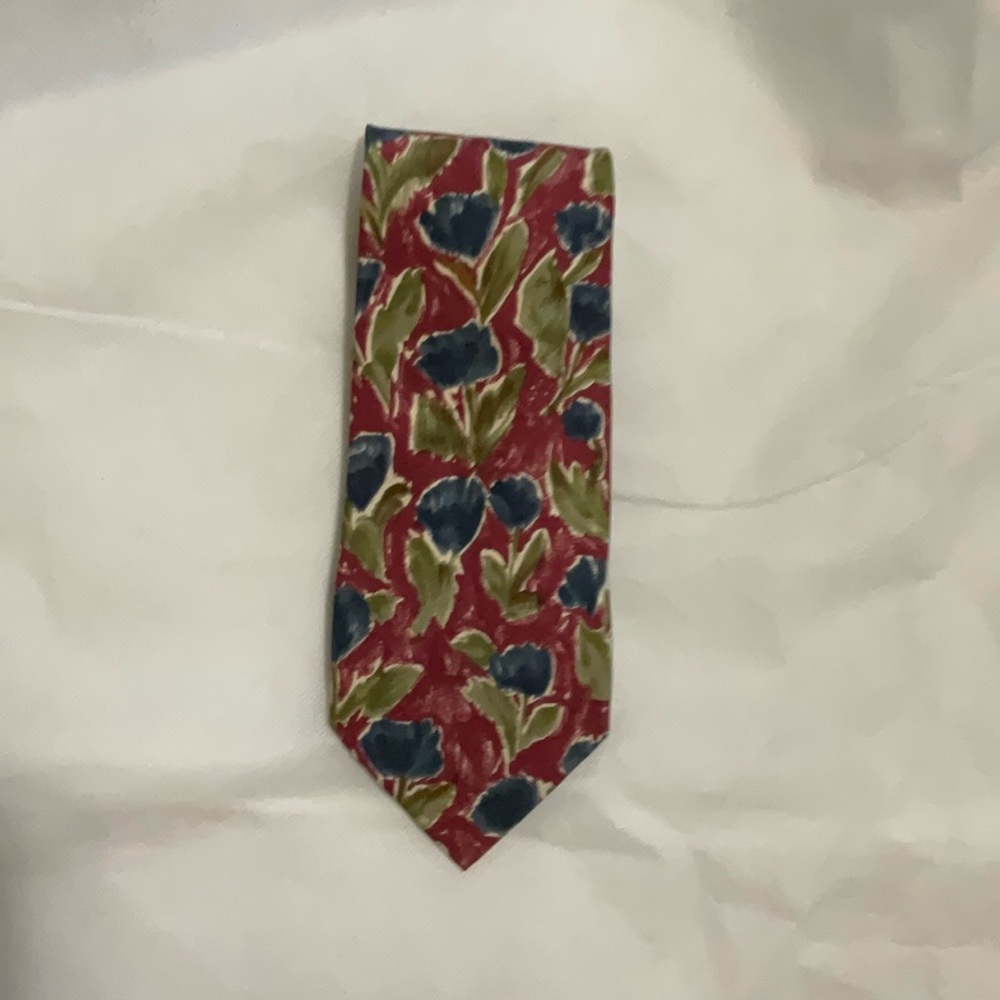 Floral Patterned Tie
